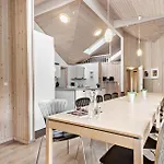 Lovely In With Kitchen *