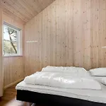 Lovely In With Kitchen Feriehus *