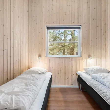 Feriehus Lovely In With Kitchen *