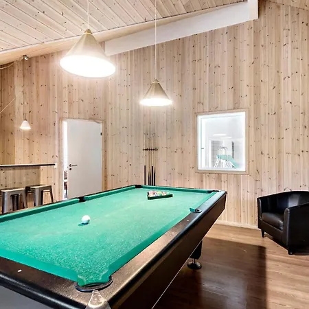 Lovely In With Kitchen Feriehus *