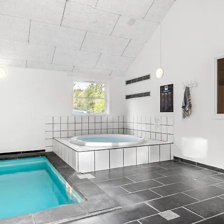 Lovely In With Kitchen Blåvand