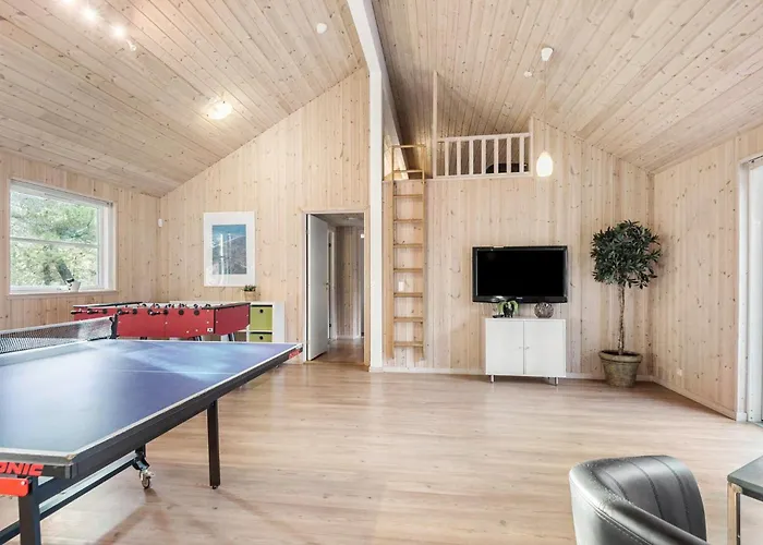 Lovely In With Kitchen Holiday home