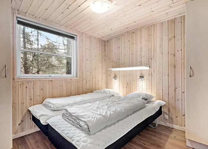 Lovely In With Kitchen