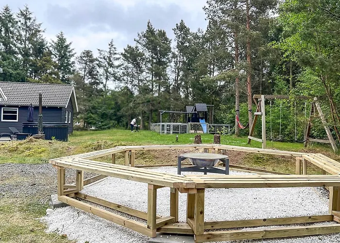 Lovely In With Kitchen *